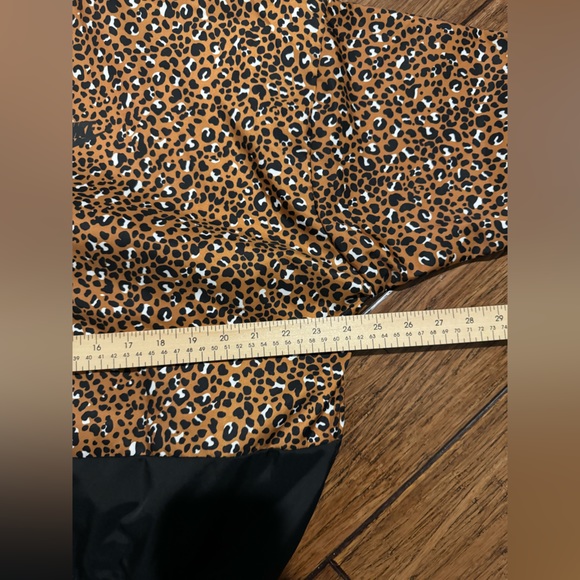 Nike Leopard Print Windbreaker Full Zip Jacket - Picture 11 of 15